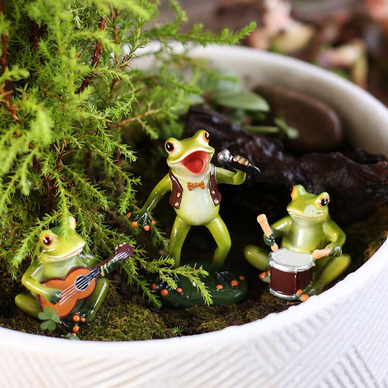 Resin Cute Frog Statue Fairy Garden Decor, Spring Outdoor Yard Flower Pot Patio Lawn Indoor Table Shelf Desk Decorations