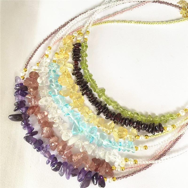 Natural strawberry crystal gravel necklace ice-through pink peach blossom strawberry crystal collarbone chain fashionable irregular and fresh