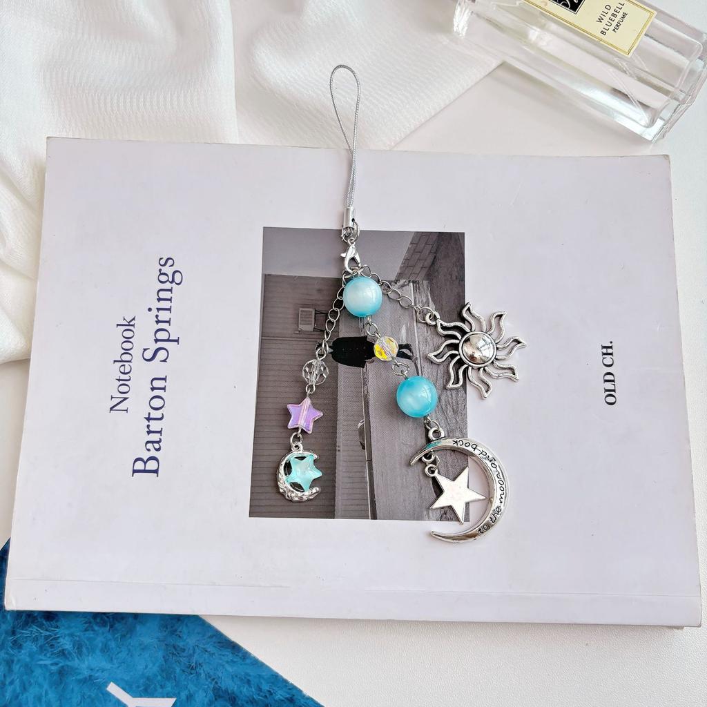 Cute Beaded Keychain Fade-Resistant Celestial Charm Keychain Sun Moon Star Keychain Unique Phone Lanyard Key Ring For Bag