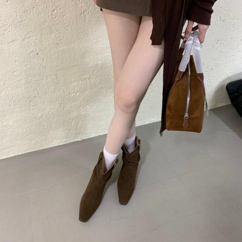 Cowhide version Korean version low-heeled pointed pleated stacking boots 2025 autumn and winter new retro flat-bottomed Martin boots cowboy boots