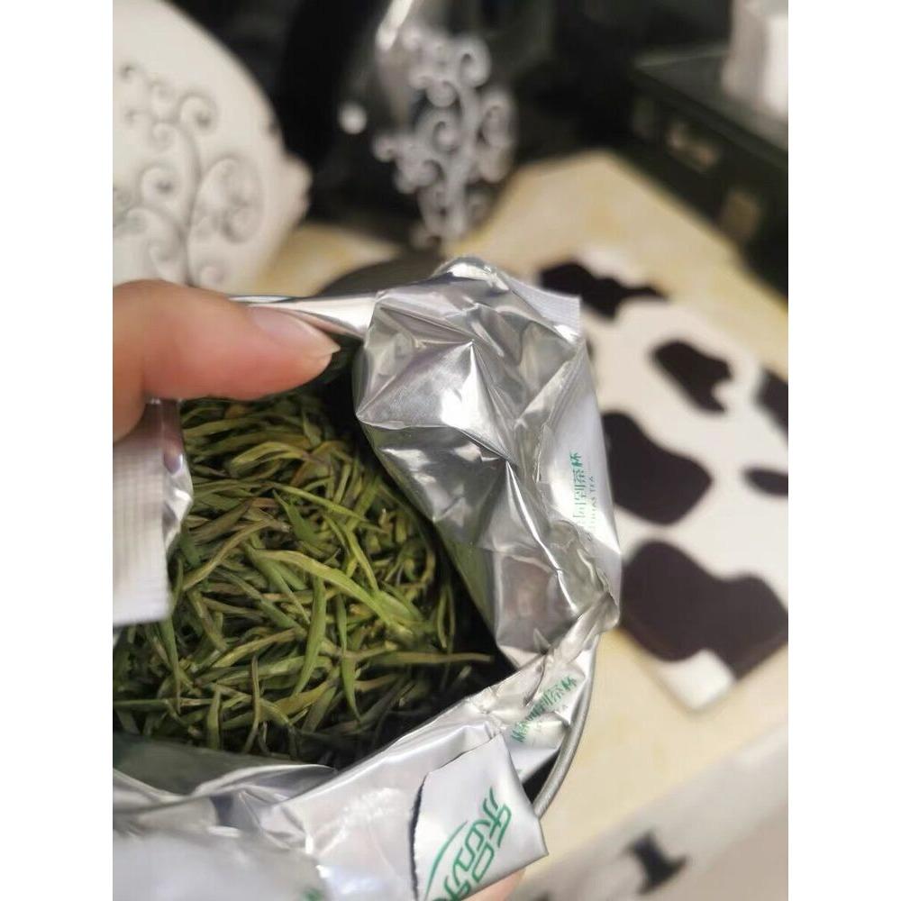 Ming Qian Silver Jar Que She Sparrow Tongue Chinese Green Tea 100g