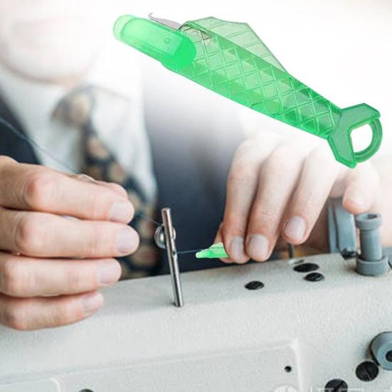 Mini Needle Threader Beginner Automatic Threading Tool Fish Design Sewing Threader for Hand Sewing And Machine Use DIY Craft And Repair