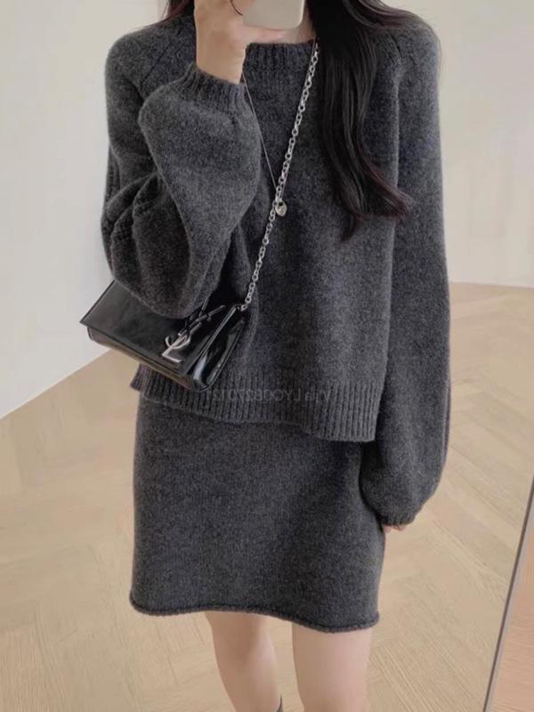 Women's Grey Knitted Skirt: Rolled Edge, Hip Wrap, Petite Fit - Flattering Wool Short Skirt for Spring, Autumn & Winter 2025