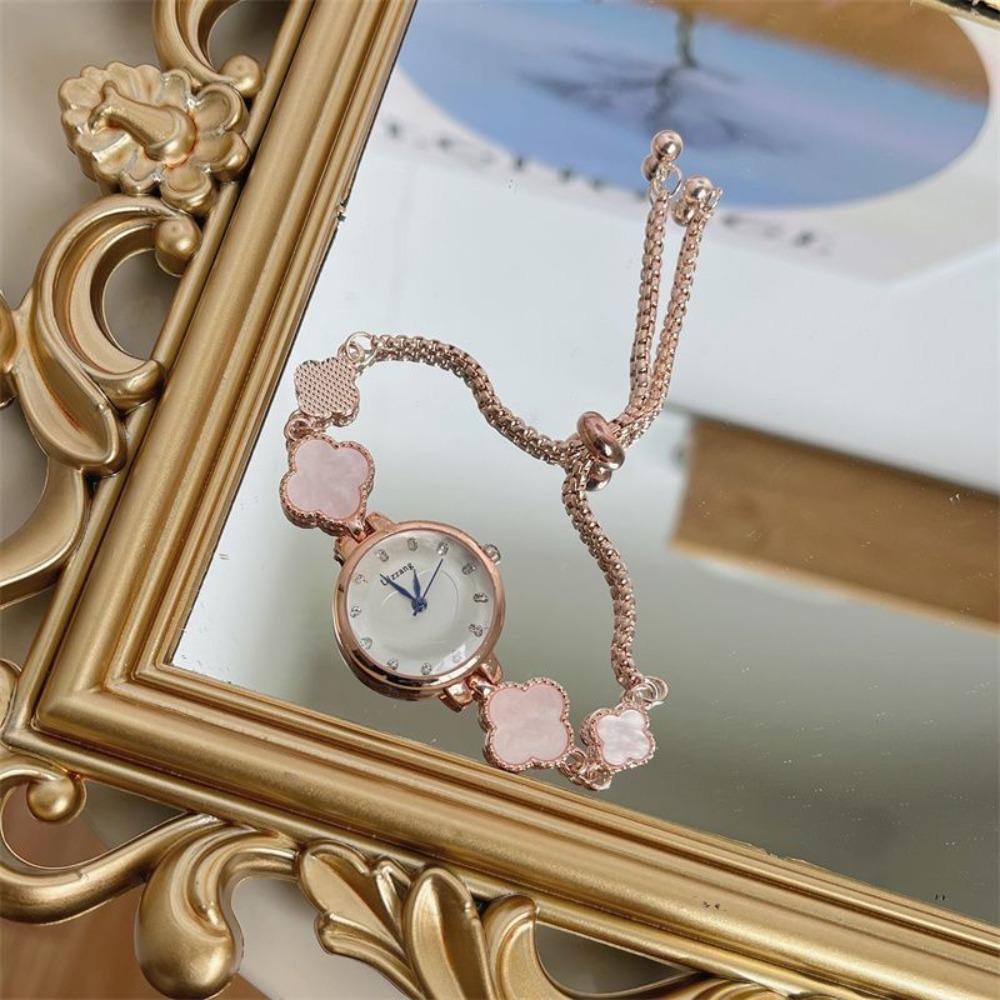 Cold Wind Watch Female European Niche Camellia Student Bracelet Watch Advanced Sense