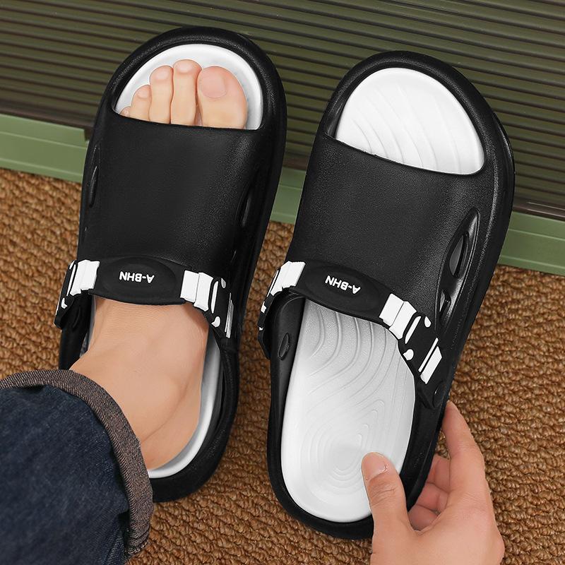 

Slippers men s 2025 summer new youth wind outside wear home bathing dual-purpose driving sports stepping on shit cool slippers 39