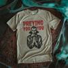 Preying For You - Dracula Halloween Horror Vintage Style Inspired Unisex T Shirt