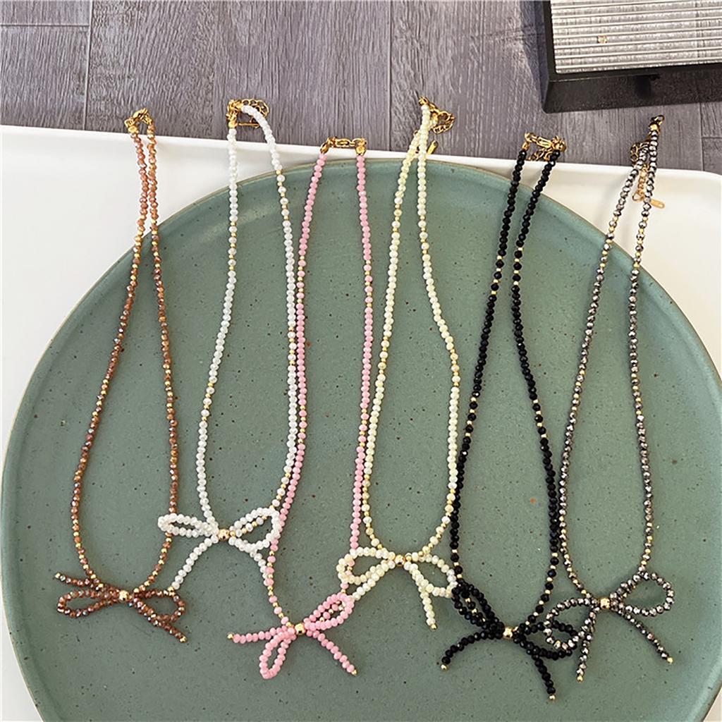 Fashionable Necklace with Lovely Bowknot Choker Fashion Beaded Clavicle Neckchain Adjustable Chain Suitable for Women