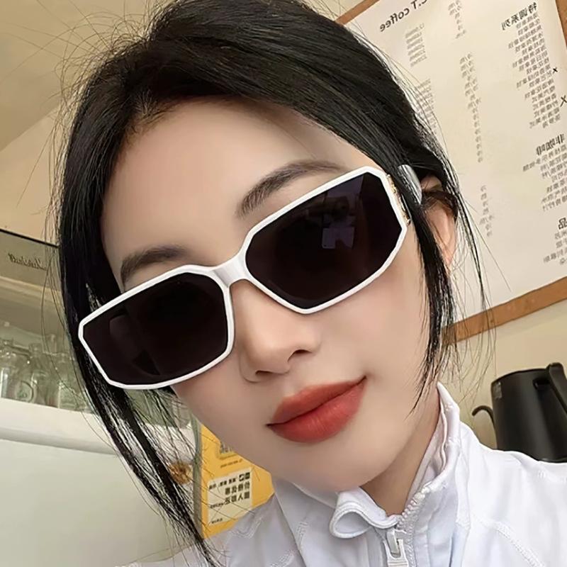 Women's sunglasses, new fashion full-frame sunglasses, men's and women's sunglasses.