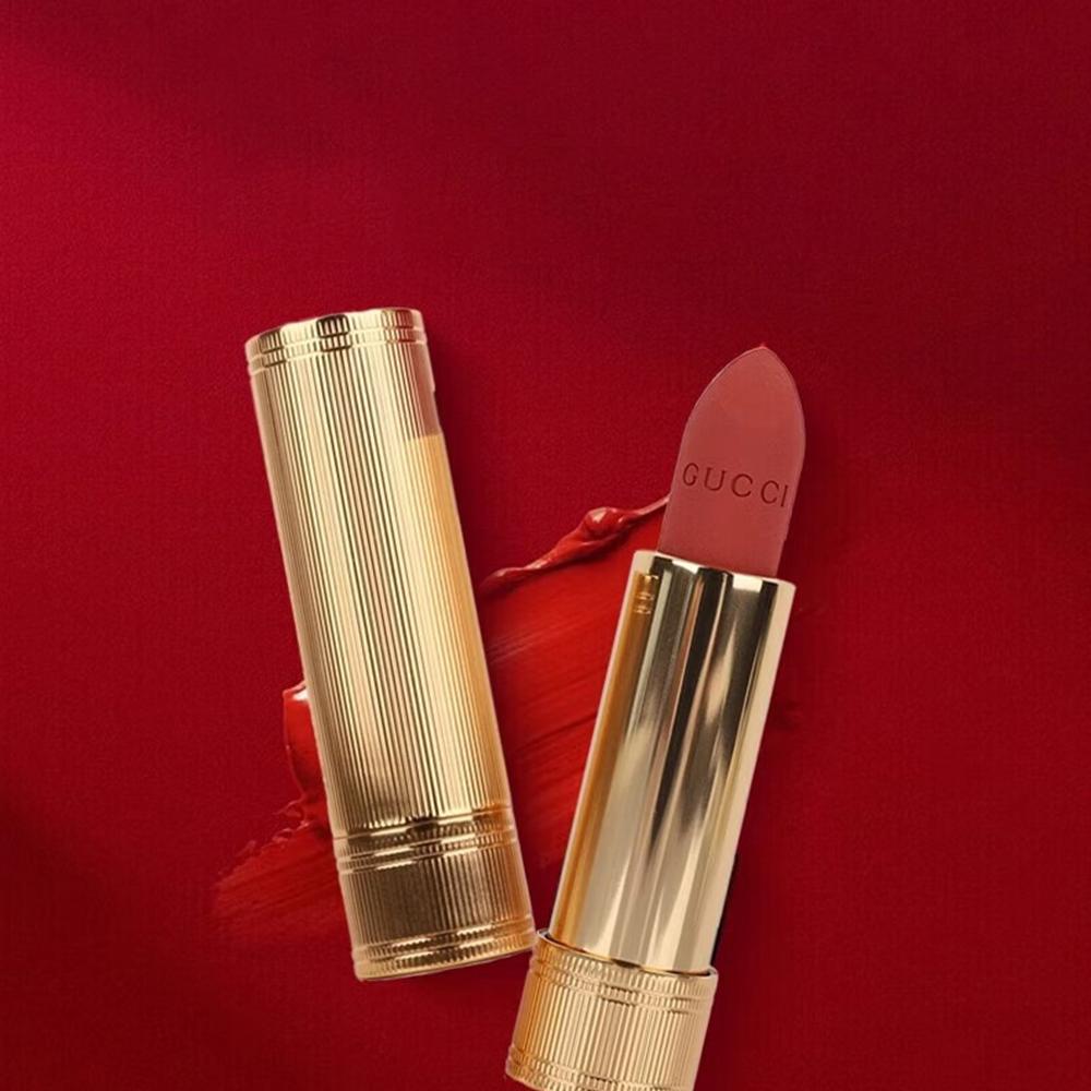 Gucci Rouge à Lèvres Satin 217 Gold Tube Lipstick красный