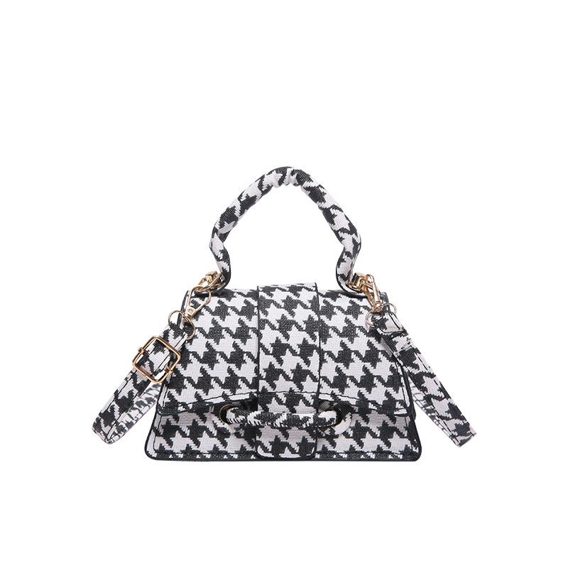 Casual Trendy and Personalized Women's Shoulder Bag Crossbody Bag Spring and Summer Beautiful Bag Women Fashion Simple Women's Small Square Bag