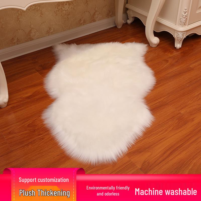Round Plush Imitation Wool Rug - Versatile Mat for Windows, Bedside, Living Rooms, and Bedrooms
