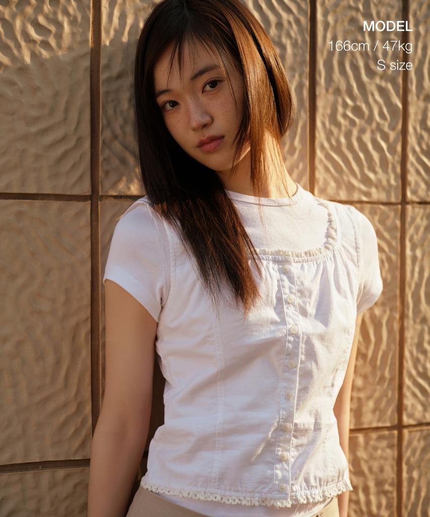 MUSINSA STANDARD WOMAN Women'S Lace Trim Button Sleeveless Top [White]