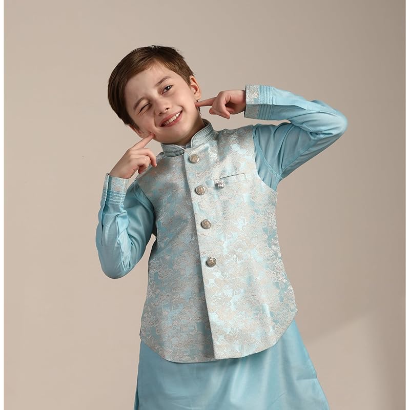

Manyavar Boys Green Art Silk Kurta Jacket Pyjama Set 12-14 Y зелёный