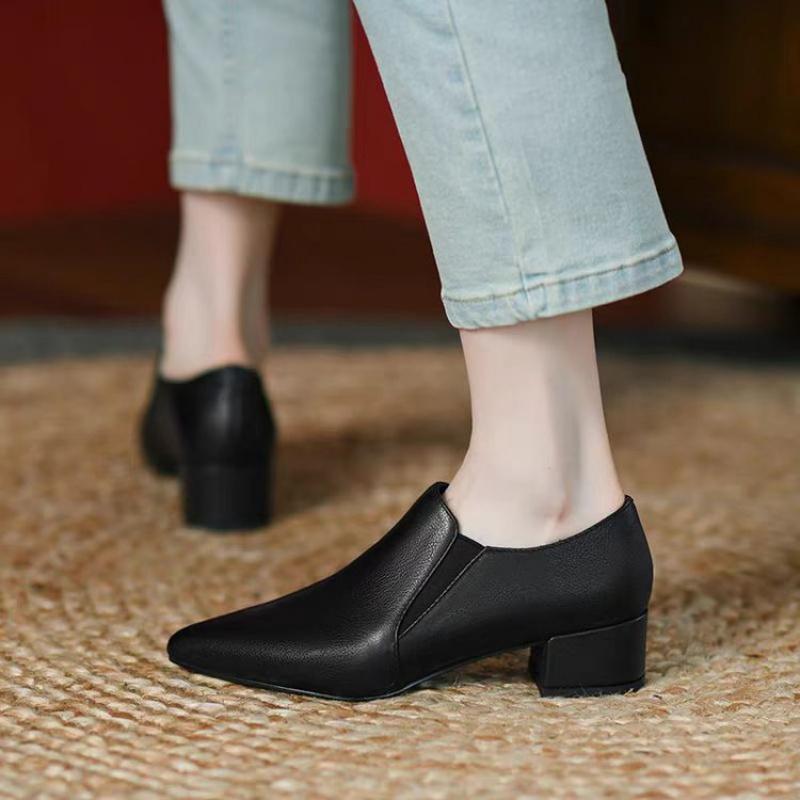 

Новые женские кожаные туфли в британском стиле - Ретро туфли-лодочки на массивном каблуке с острым носком, туфли с низким вырезом для офиса и повседневной носки 38