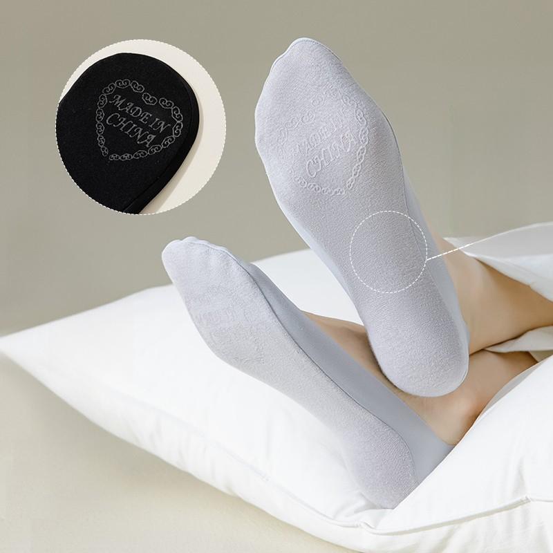 Women's Seamless Ice Silk Boat Socks Non-slip and Non-falling Invisible Socks Moisture Wicking Short Socks