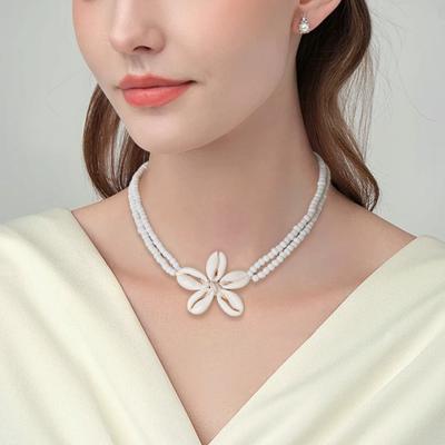 Vintage Beach Style Colorful Rice Bead Woven Shell Flower Adjustable Women's Necklace Suitable for Daily Wear and Vacation