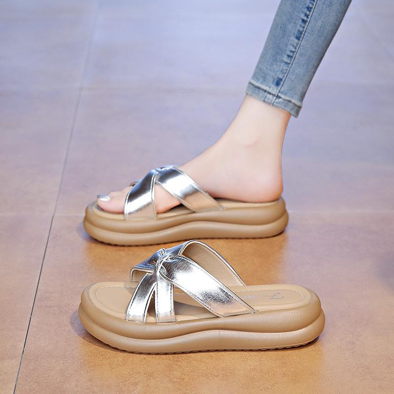French thick-bottomed cool slippers for women's summer outer wear 2025 new cross-strapped flat-bottomed high-end skirt one-word slippers