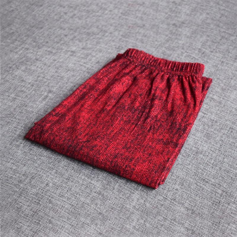 

Леггинсы из искусственного денима. Верхняя одежда. Тонкие высокие эластичные ножки. Высокая талия. One Size вино красного