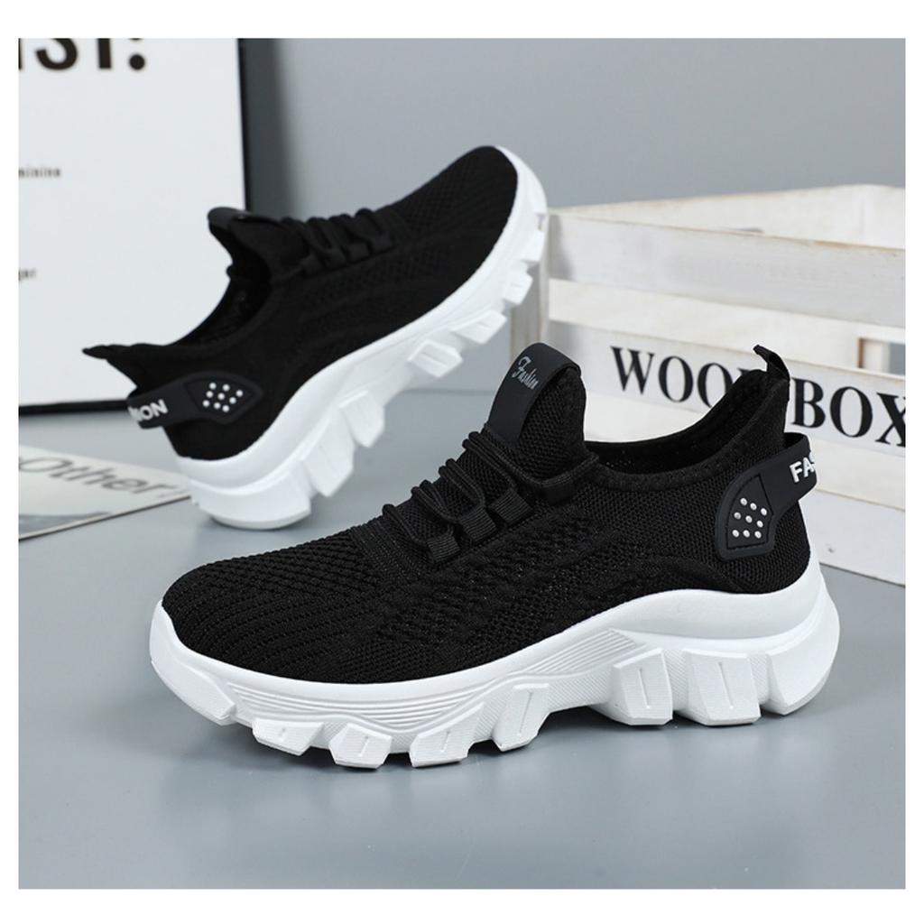 Women's Shoes Summer New Sports Shoes Breathable Running Shoes Thick Sole Wear-resistant Single Shoe Comfortable Versatile Casual Shoes