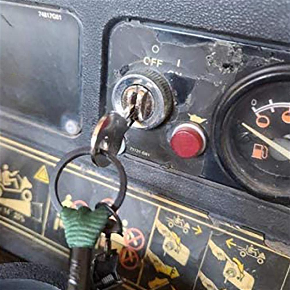 3-way 4-terminal Off-on-Lights/Accessories-on Ignition Switch For EZGO 1981-up
