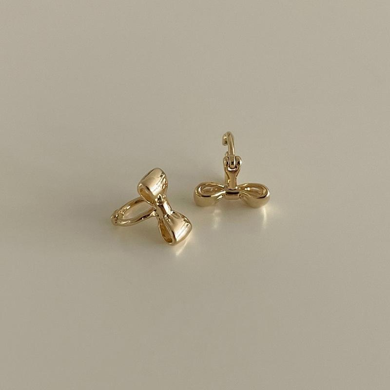 Small Glossy Bow Metal Ear Buckle Female Simple Sweet Fresh Cute Fashion Personality Versatile Earrings