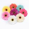 50/100 Stück Künstliche Blume Seiden-Gerbera Blume Wand Hochzeit Braut Accessoires Ausverkauf Scrapbooking Heimdekoration DIY Geschenke Box