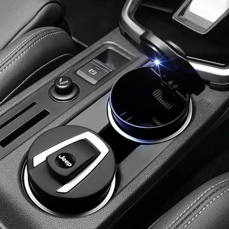 Getränkehalter Tragbares LED-Licht Auto-Aschenbecher Abnehmbarer Zigarettenaschebecher Für Jeep Grand Cherokee Wrangler JK Gladiator Compass Re