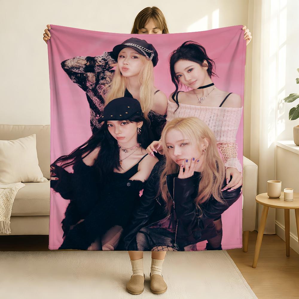 Kpop A-Aespa Blanket Soft and Skin Friendly For Couch Bed Napping Bedspread All Seasons Comforter