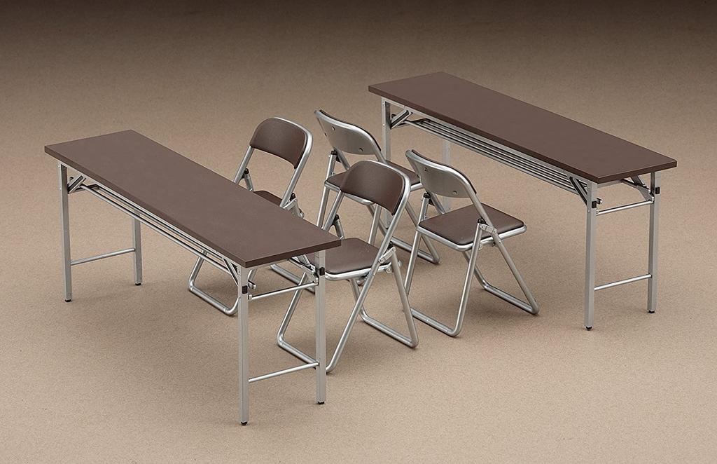 Hasegawa 112 Scale Figure Accessory Series: Clubroom Desk and Chair Plastic Model Kit FA02