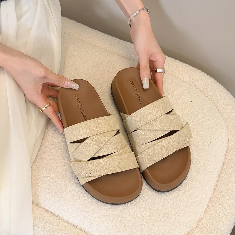 Thick bottom heightening outer slippers women's 2025 summer new high-end skirt non-slip breathable beach cool slippers