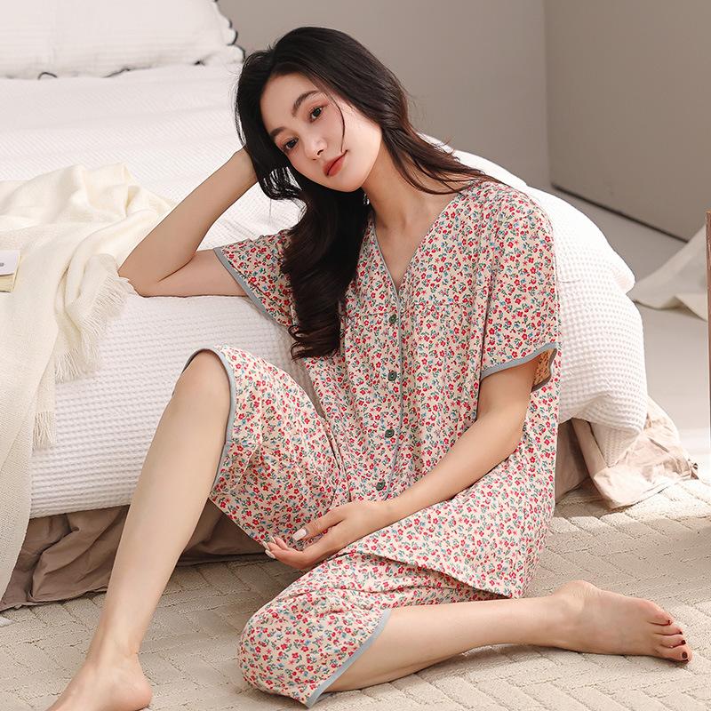 Pajamas women's 1011 new summer pure cotton thin short-sleeved cropped pants high-end cotton loungewear large-size set