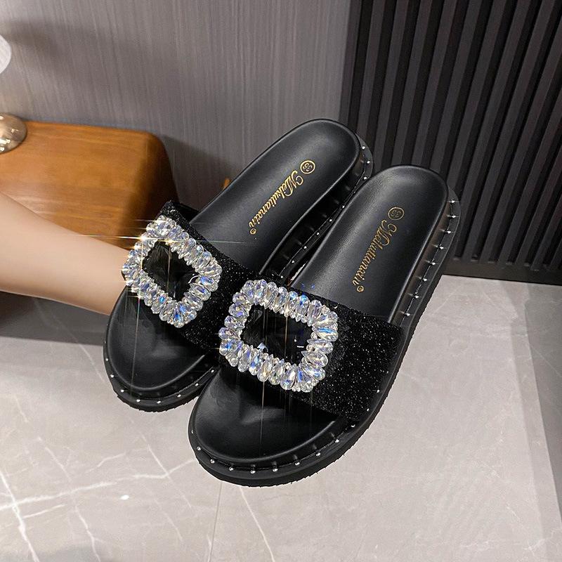 Slippers women's outer wear 2025 new summer fashion versatile thick-bottomed sandals women's large size 414243 one-word skirt