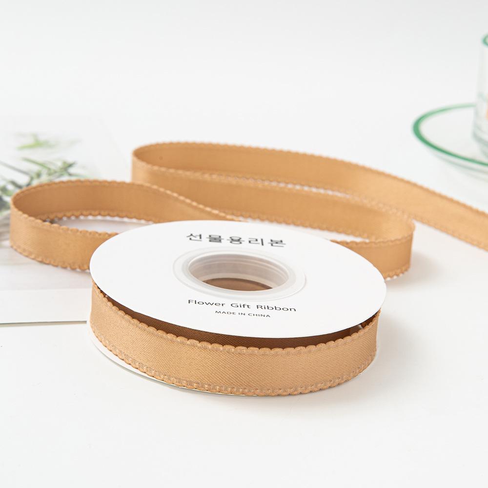 Panglică simplă de 1 cm grosime cu margine ondulată și ambalaj cu flori de mătase pentru accesorii DIY pentru păr și îmbrăcăminte