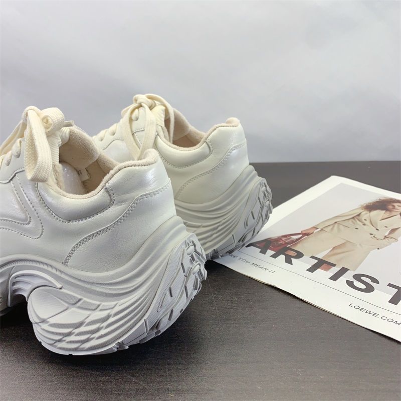 2025 spring new white moonlight, old feeling, polished thick sole, increased height 6cm small sports dad shoes women