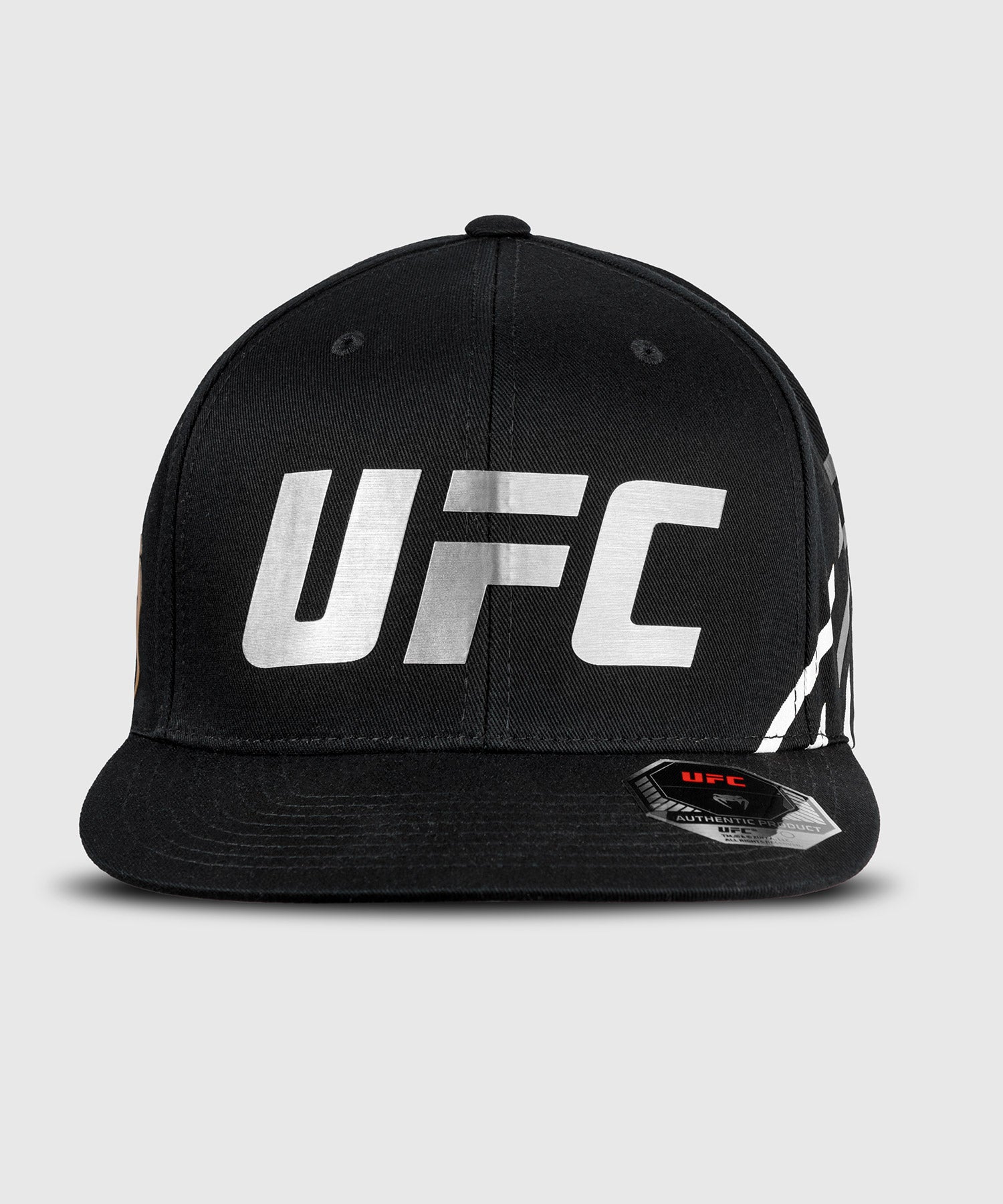 

UFC Adrenaline by Venum Authentic Fight Night Бейсболка - черный