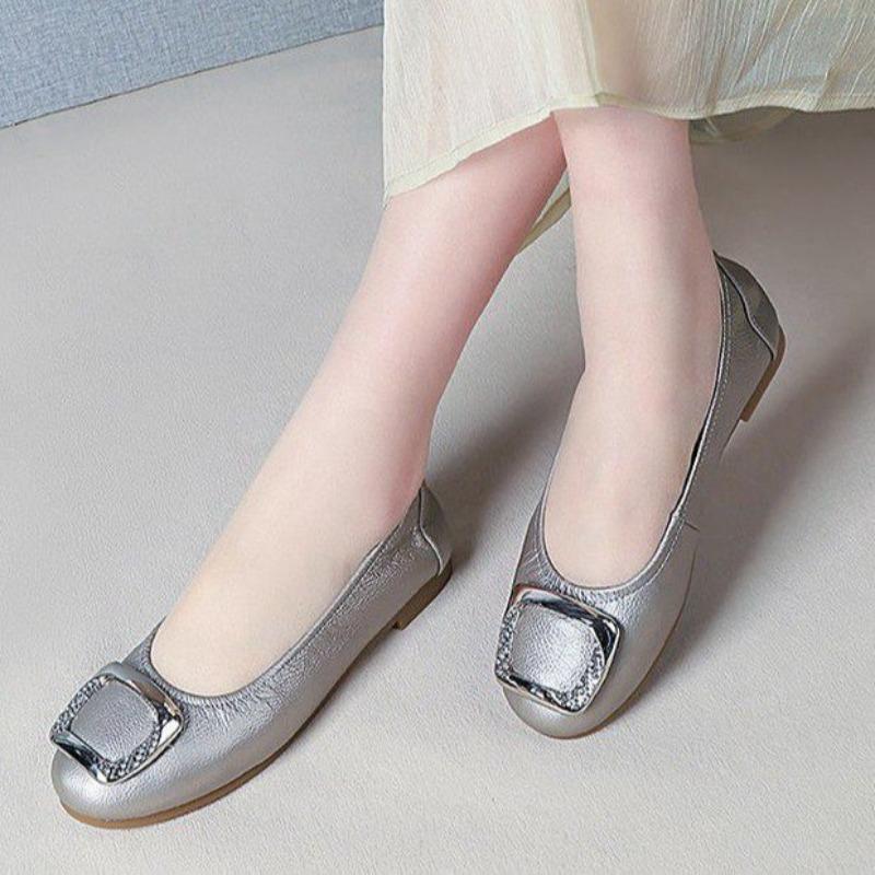 Flat-bottomed soft leather round head leather shoes autumn new soft-soled non-slip Doudou one-pedal single shoes women's shoes