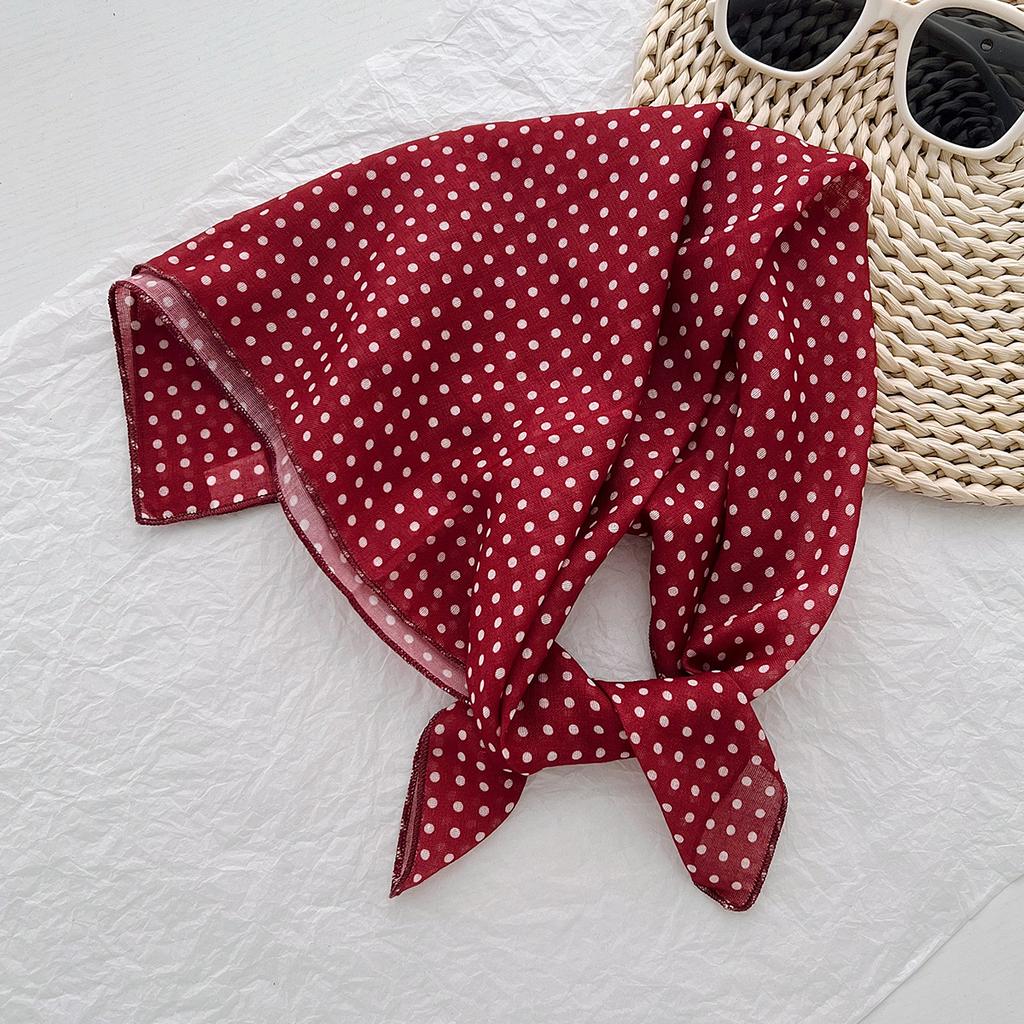 Retro black polka dot small square scarf commuting versatile neck protection scarf high-end temperament scarf niche neck scarf