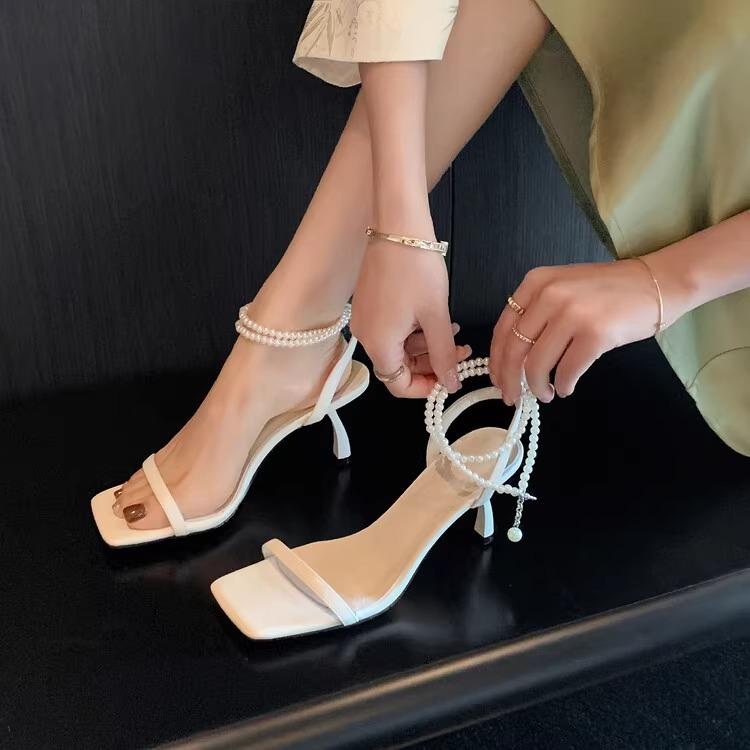 Fashion Summer New Korean Version of Pearl One-strap High Heels Temperament Versatile Open-toe White Sandals for Women To Wear Outside