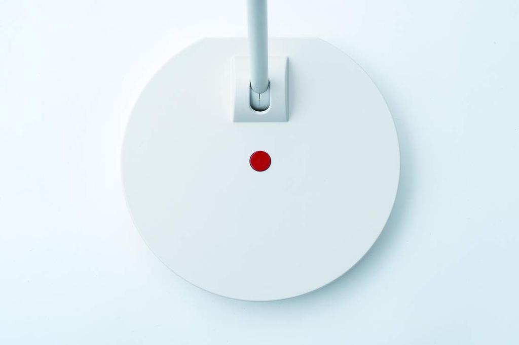 Yamada Lighting Z-Light High Color Rendering LED, Beautiful Skin Tones, White, Z-8N W, Shade Width 160 X 118 Mm, Overall Height 472 Mm