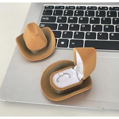 New 1Pcs Creative Design Cowboy Hat Shape Rings Box Pretty Velvet Jewelry Display Storage Case Packaging Bride Wedding Rings Box