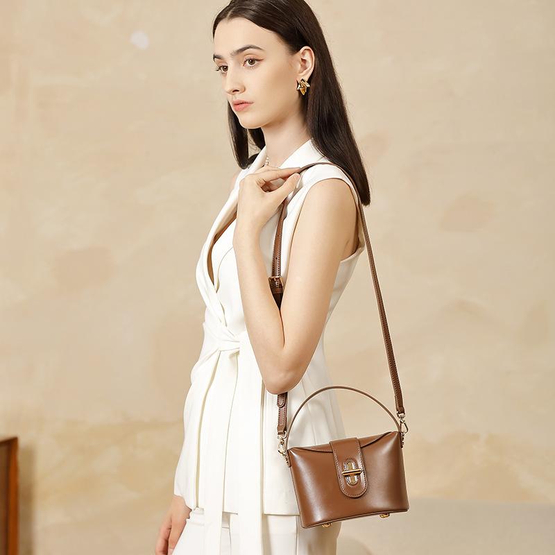 New Trendy Urban Simple Genuine Leather Women's Bag Crossbody Bag  Women's Bag  Light Luxury Niche High End Capsule Lock Bag
