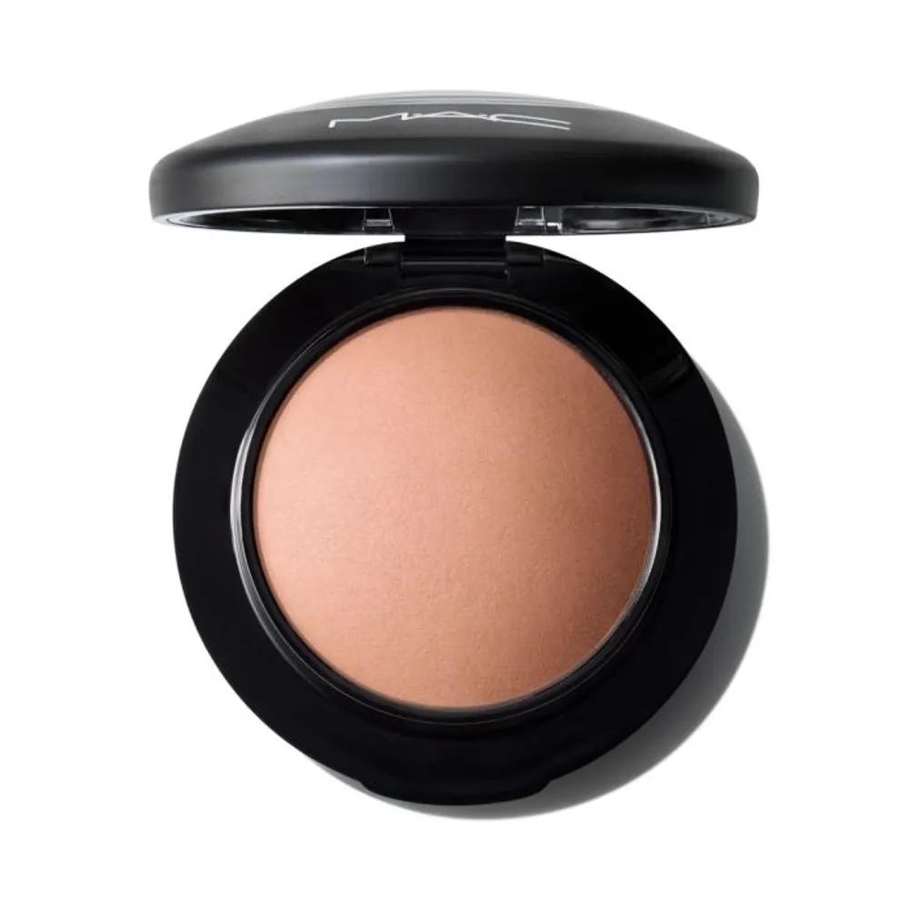 MAC Humer Me Mineralize Blush Blusher Beige