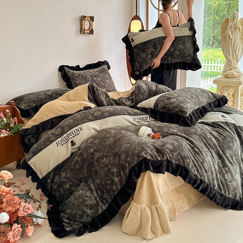 Four-Piece Set Of Thickened Milk Fleece On The Bed, High-Grade Warm Bed Sheet Quilt Cover, Coral Fleece Quilt Cover