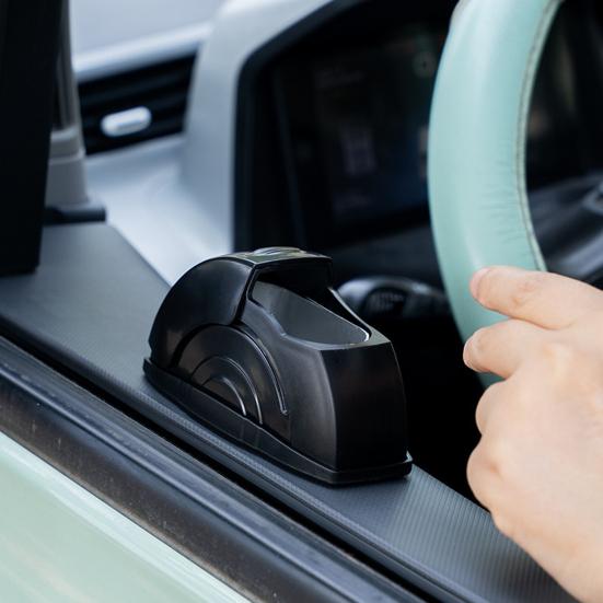 Popelník do auta na dveře Kompaktní velikost Automobilový popelník Snadná instalace Přenosný popelník do interiéru vozidla