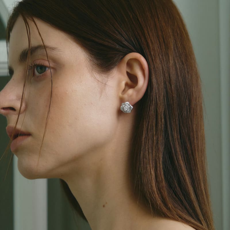 TORTOISE [Silver925] Yor Camellia Earrings