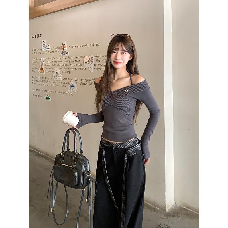 

Приталенный серый асимметричный вязаный свитер с открытыми плечами женский короткий базовый свитер на раннюю осень average size [recommended 80-60kg]