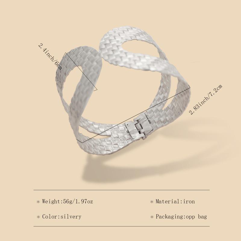 Women's European & American Fashion Metal Hollow-Out Exaggerated Elastic Bracelet Armlet