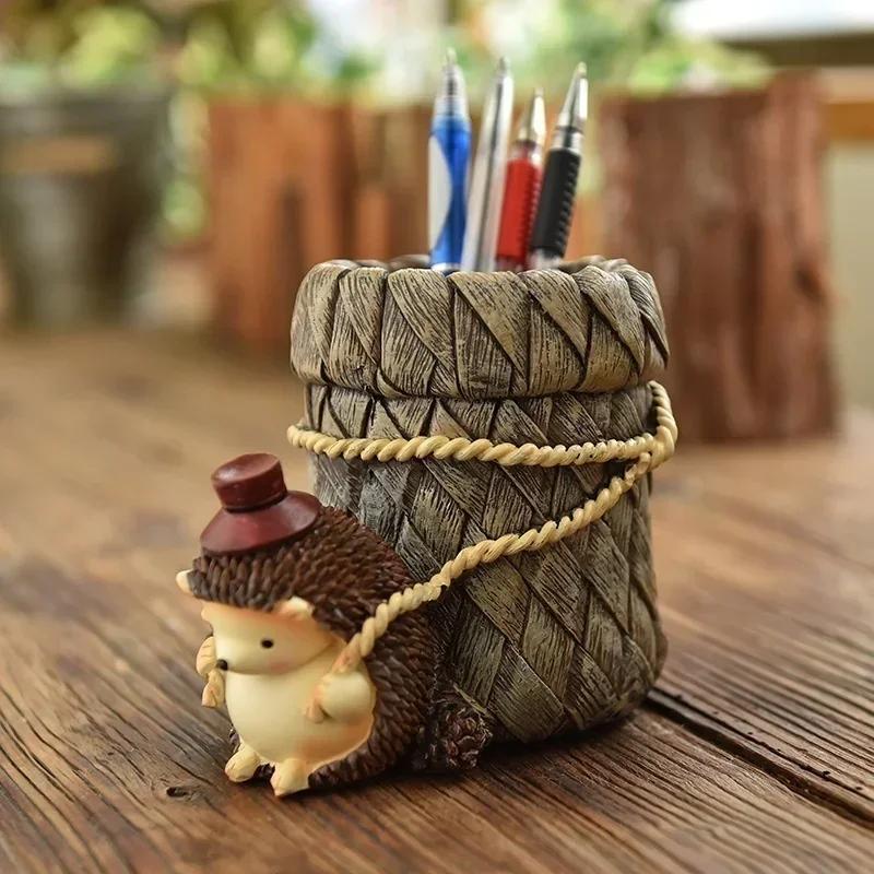 Student Pen Inserted Hedgehog Pen Holder Creative Home Personality Birthday Gift Resin Crafts Pencil Holder Office Accessories