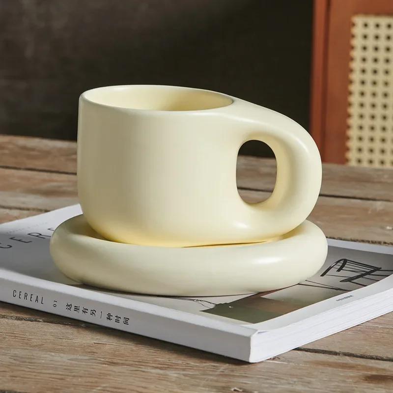 1Set 350ml Ceramic Coffee Chubby Mug Saucer Set Creative Cute Fat Handle Cup with Saucer for Office and Home Room Decor