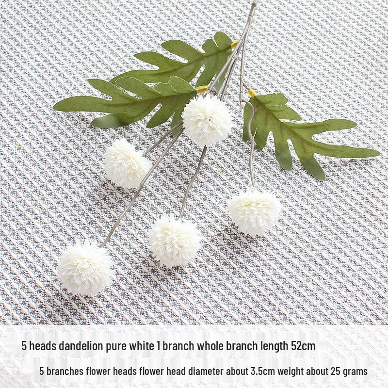 

Осенняя композиция из шелковых цветов «Одуванчик и хризантема» с гортензией «Колючий шар»